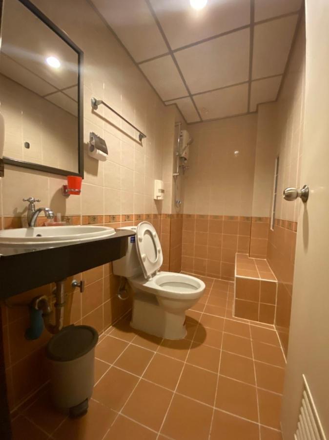 Honey House 2 Hostel Bangkok Ngoại thất bức ảnh