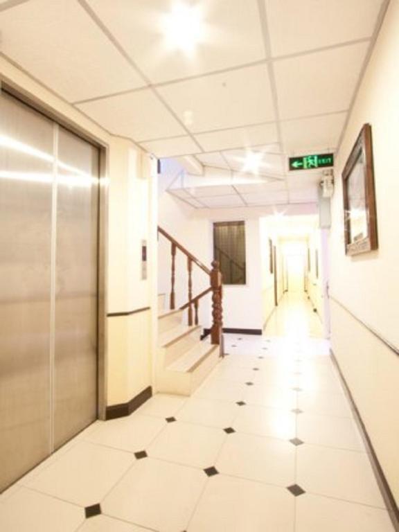 Honey House 2 Hostel Bangkok Ngoại thất bức ảnh